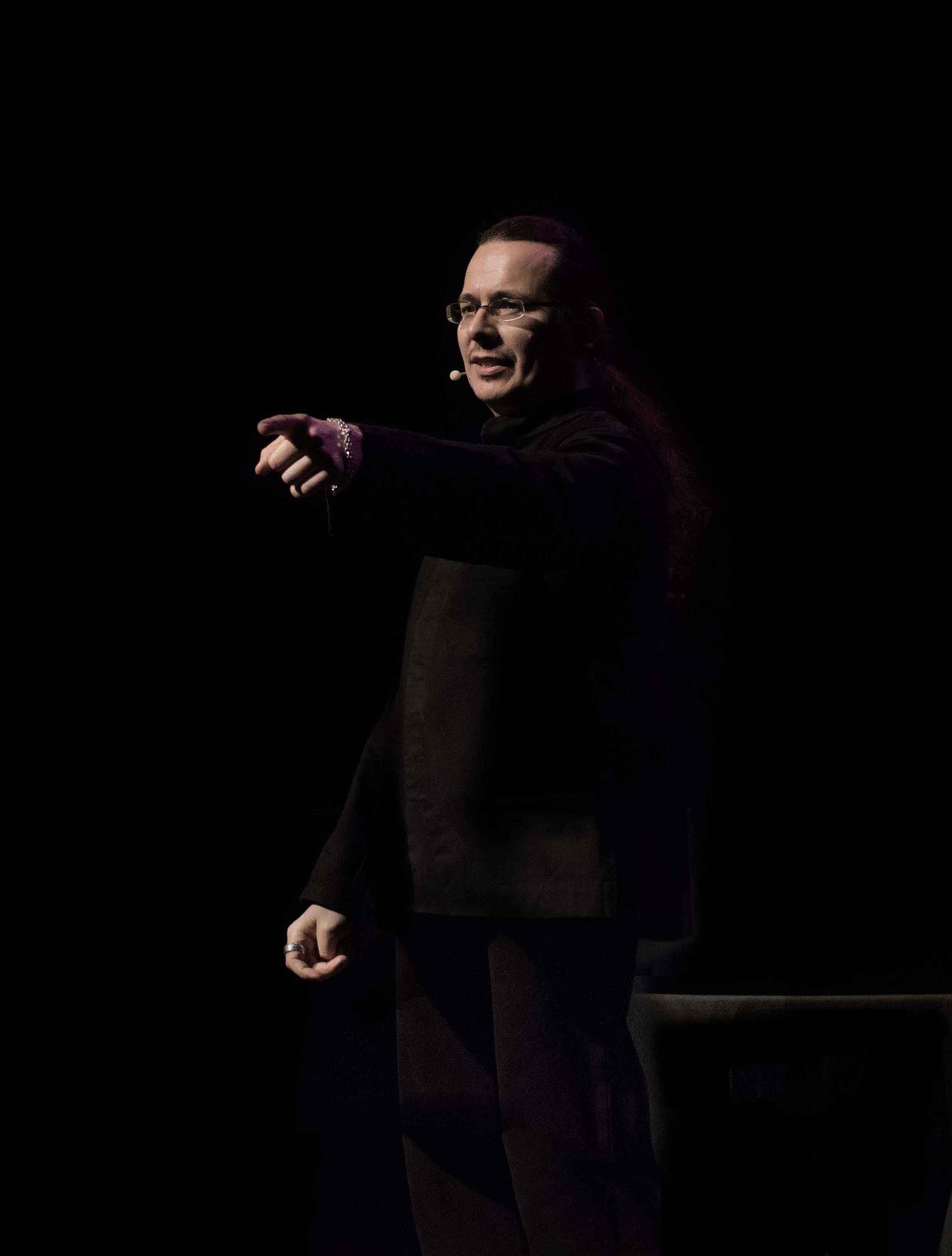 Mathieu Bich Sur la Scene du Capitol Quebec Canada